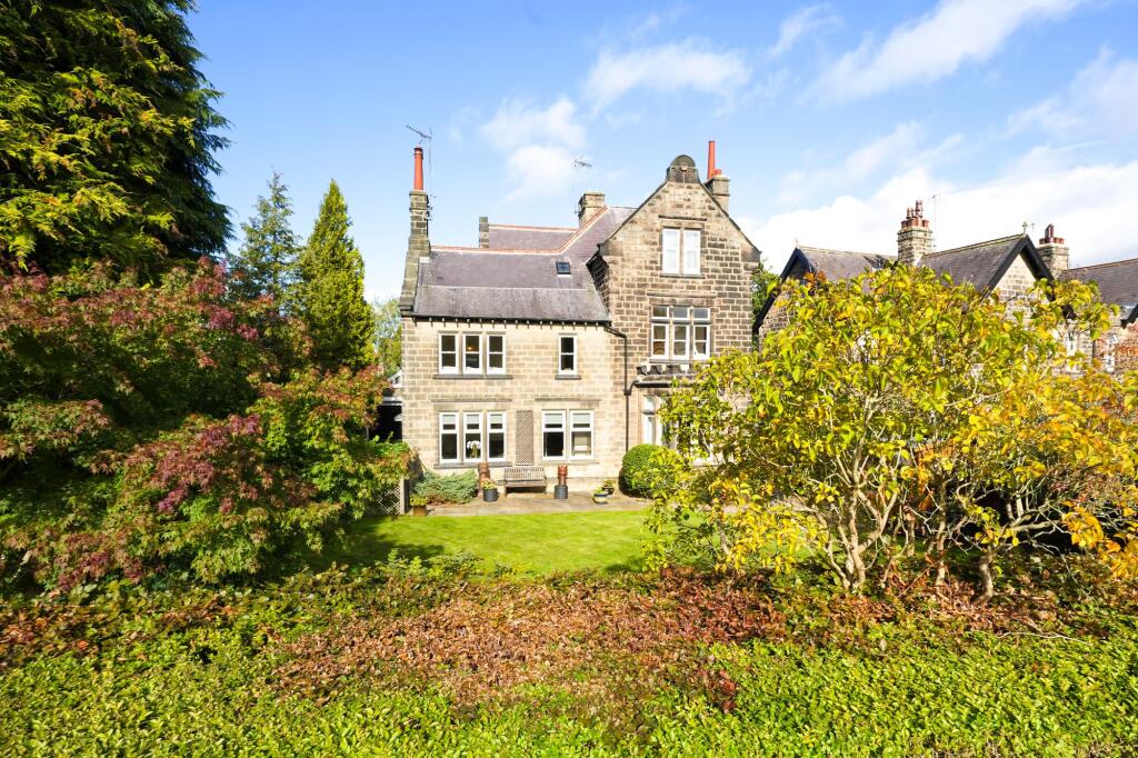 3 Bedroom Flat in HG1 2NS