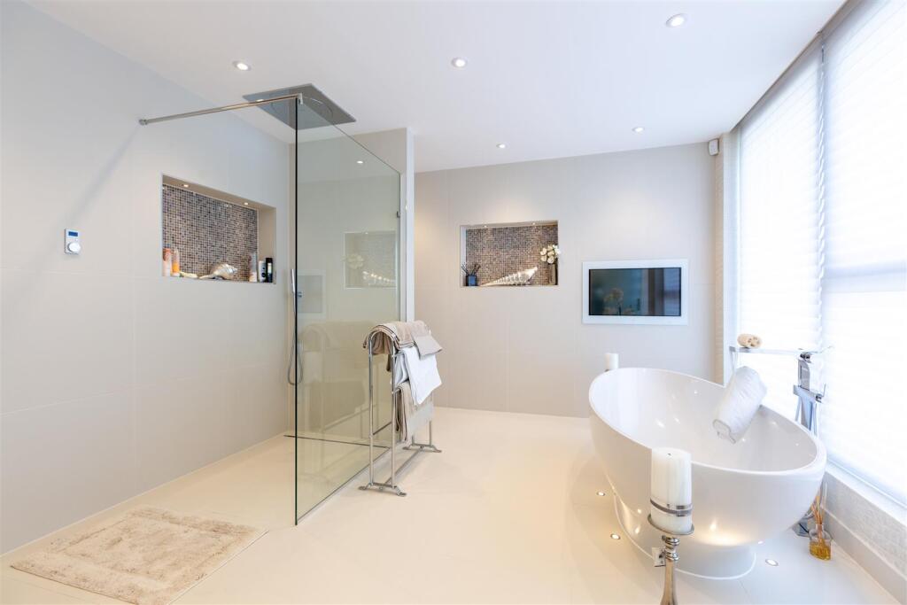 Additional image 14 of Blake Hill Crescent, Lilliput