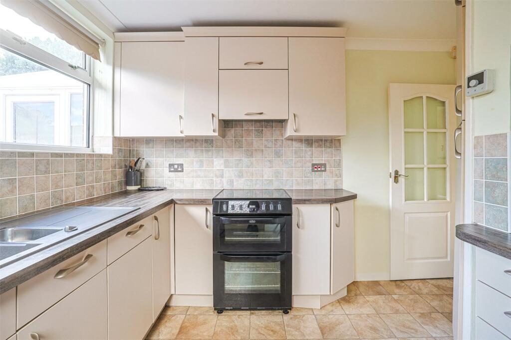 House in Gravesham, Singlewell - More