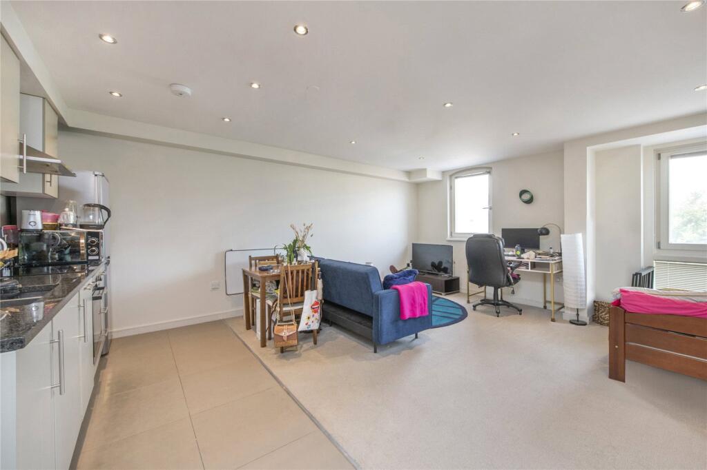 Main image of property: Glentham Road, Barnes, London, SW13