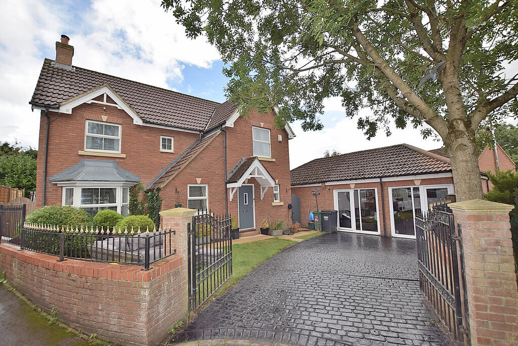 4-bed detached on Caxton Close, Brompton On Swale, £425,000