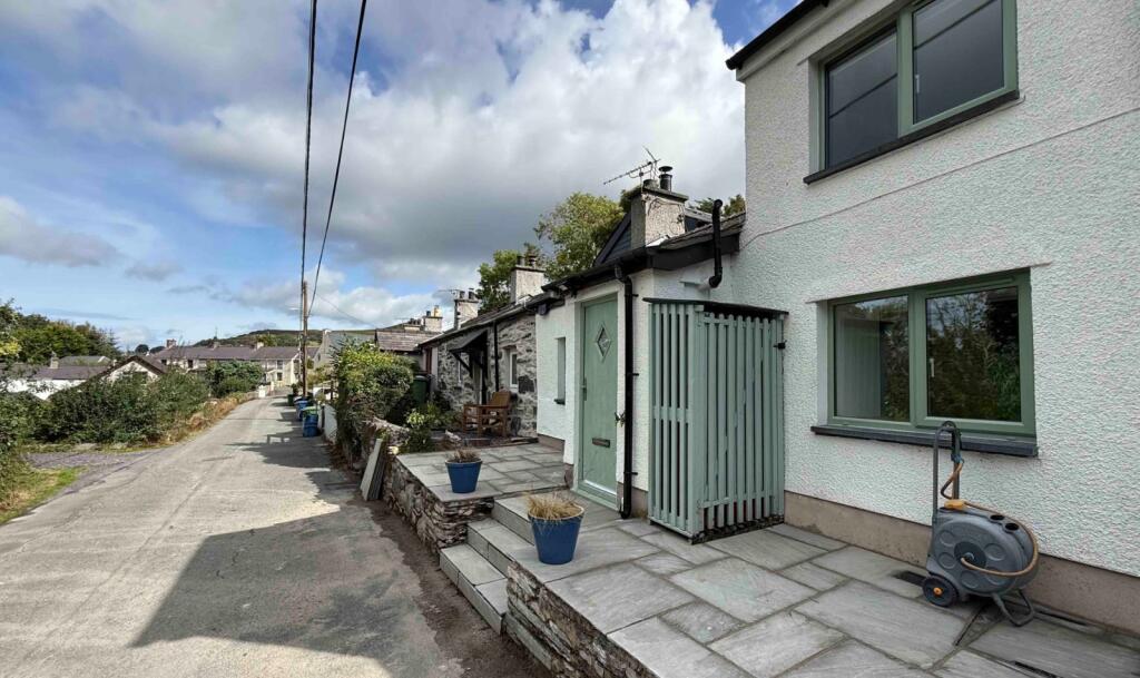 House in Llandudno, Gwynedd - More