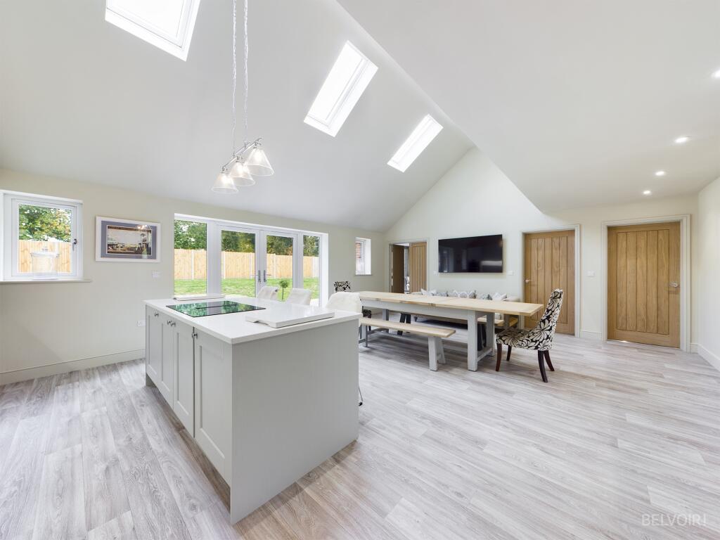 House in Ipswich - View 3
