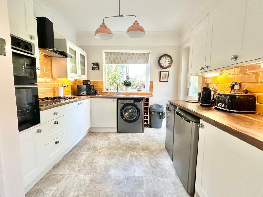 Peartree Lane, Bexhill-on-Sea, TN39 photo 4