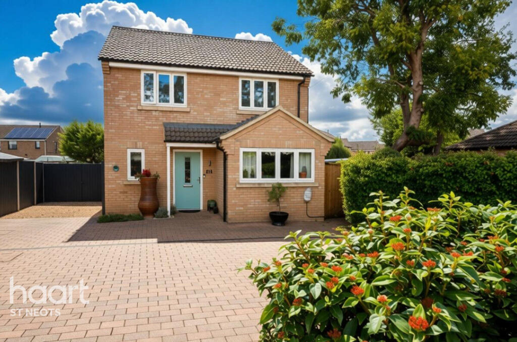 3-bed detached on Green End Road, Sawtry, £390,000