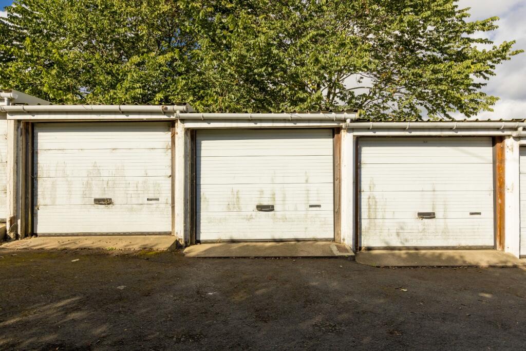 Main image of property: Salvesen Crescent, Silverknowes, Edinburgh, EH4