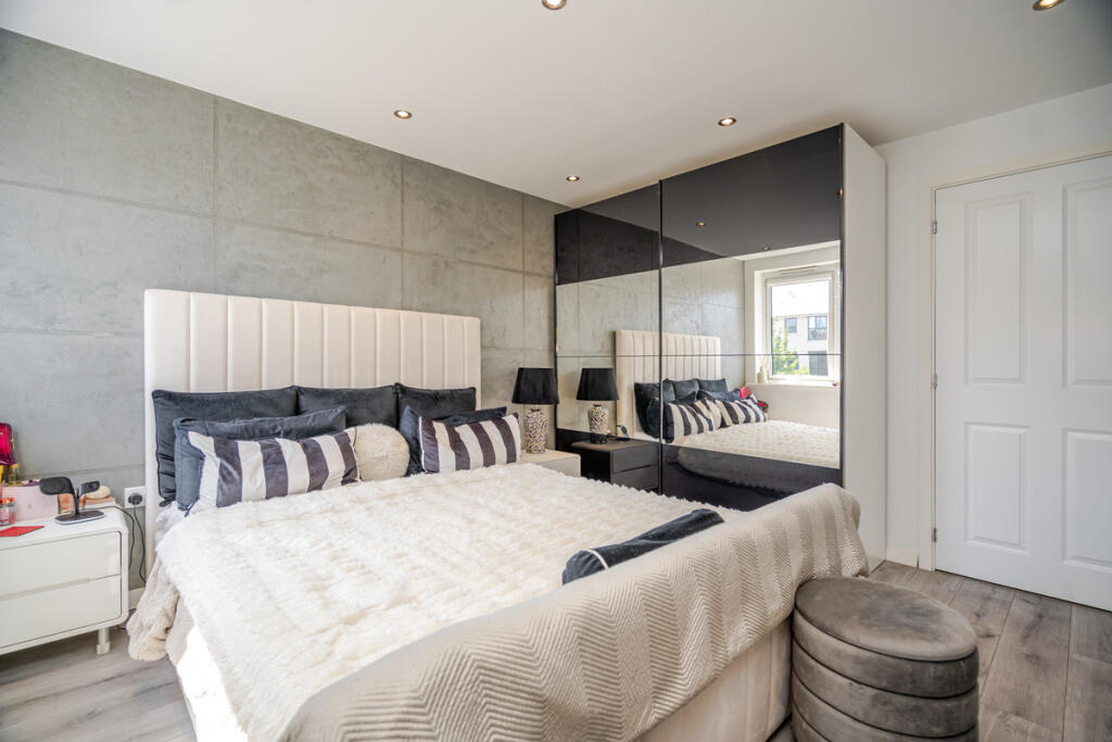 Apartment in Milton Keynes, Broughton and Milton Keynes - More