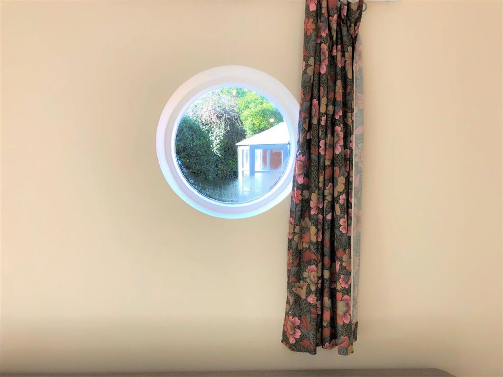 House in Canterbury - View 5