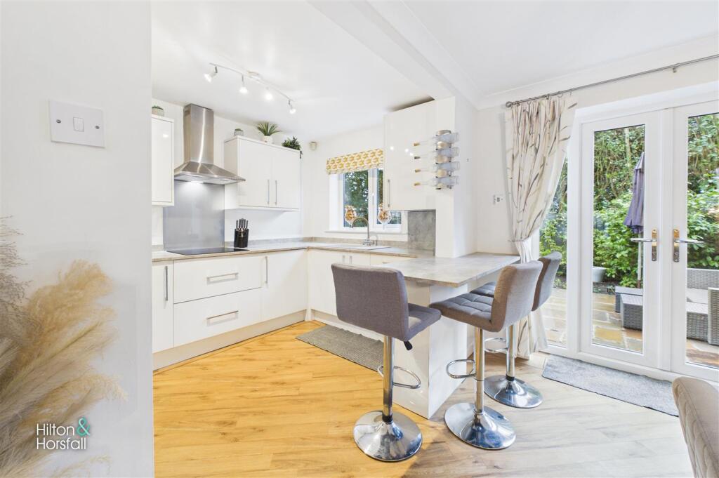 House in Pendle, Barrowford - More