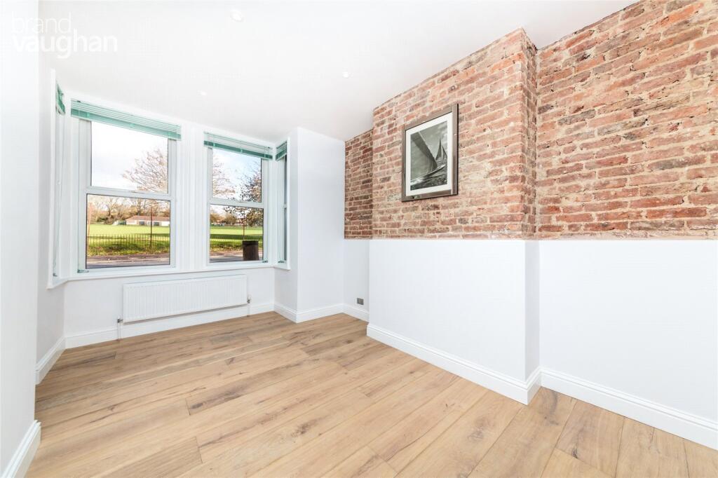 Apartment in Brighton - View 5