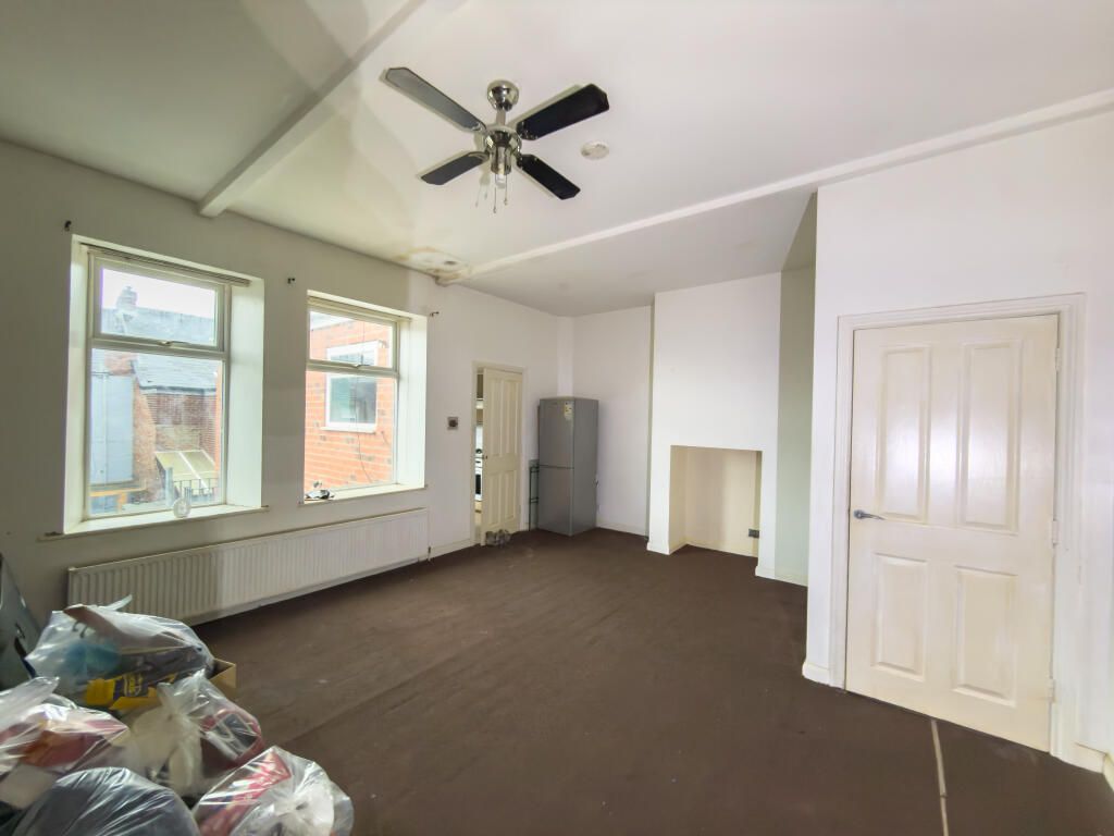 Apartment in Newcastle upon Tyne - View 3