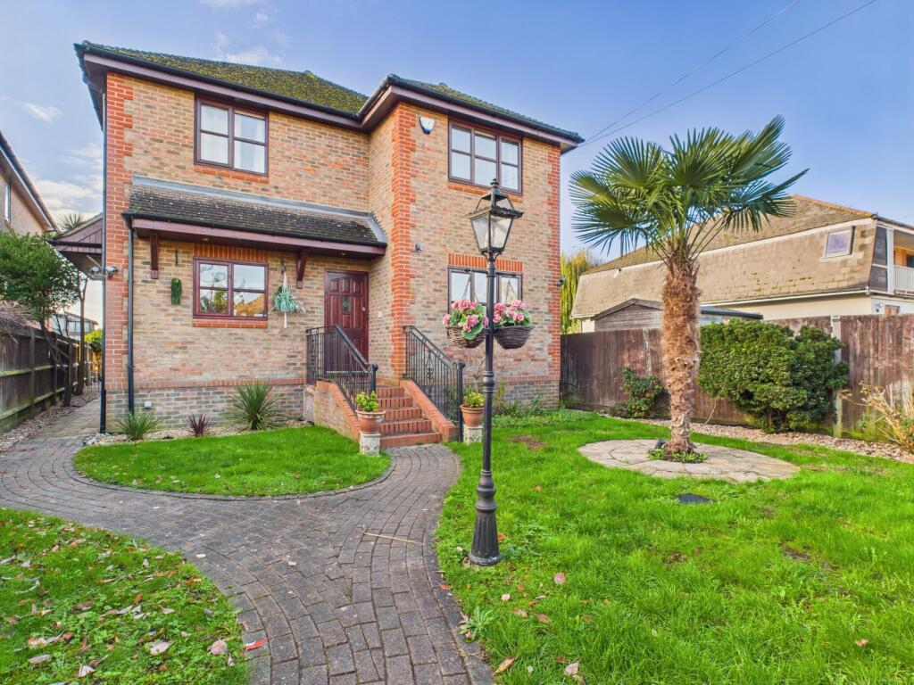 Main image of property: Hythe End Road, Wraysbury, Staines-upon-Thames, Berkshire, TW19