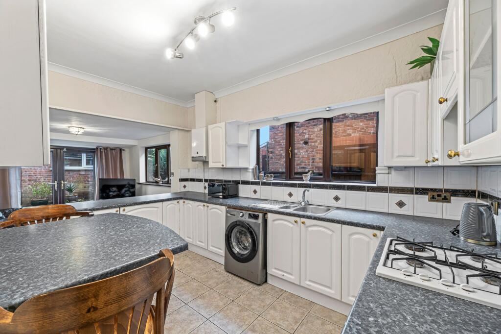 London Road, Stockton Heath, WA4 photo 2