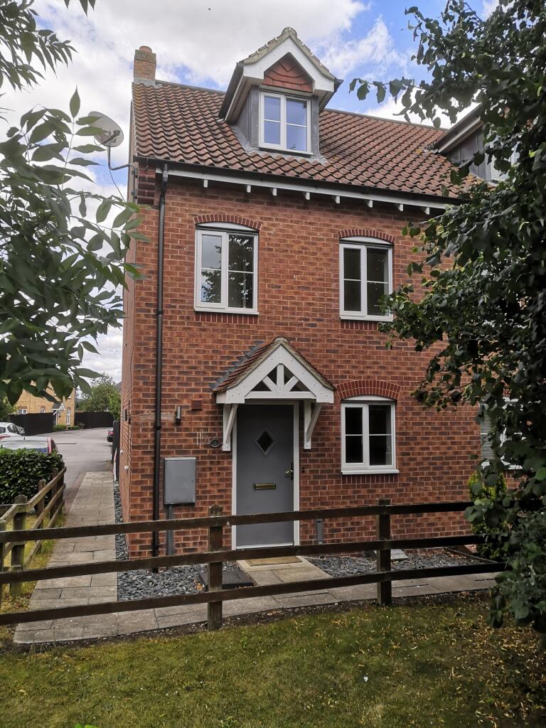 Main image of property: Leveret Chase, Witham St Hughs, Lincoln