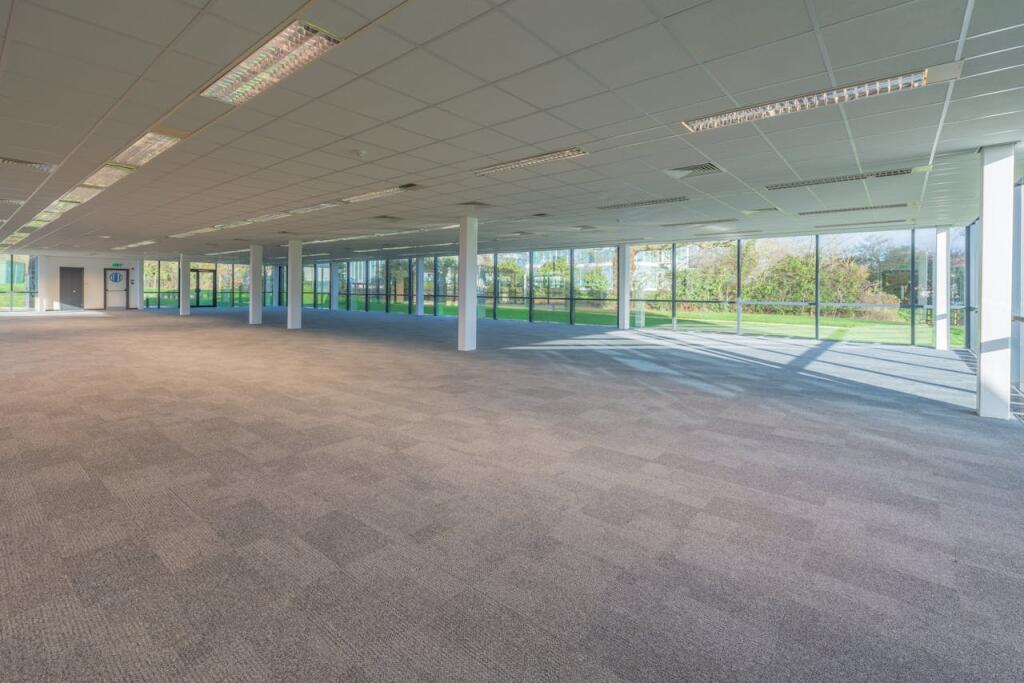 140 Windmill Hill BP Swindon15.jpg