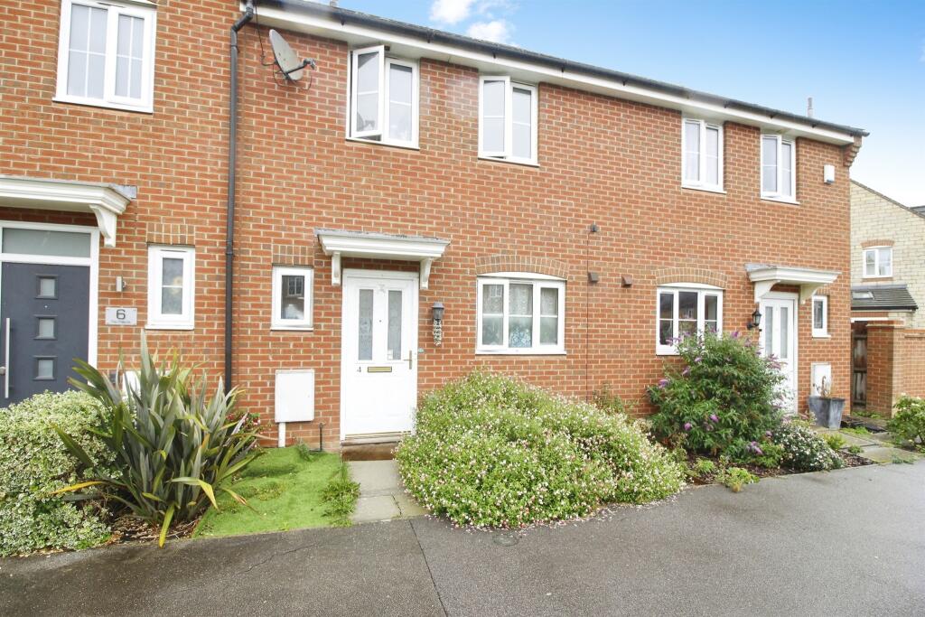 3-bed terraced on The Pollards, Bourne, £190,000