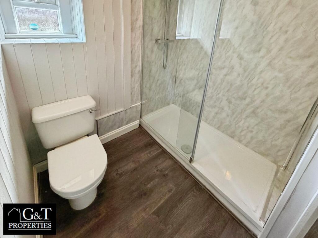 Apartment in Dudley, West Midlands - View 6