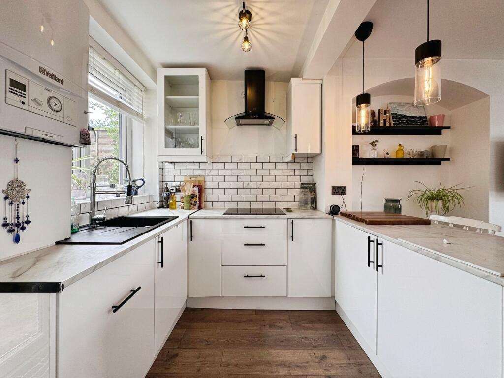 House in Harrow - More