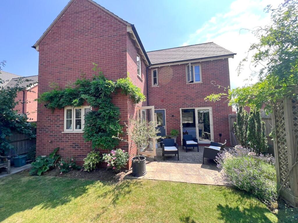 House in Weldon, North Northamptonshire - View 5