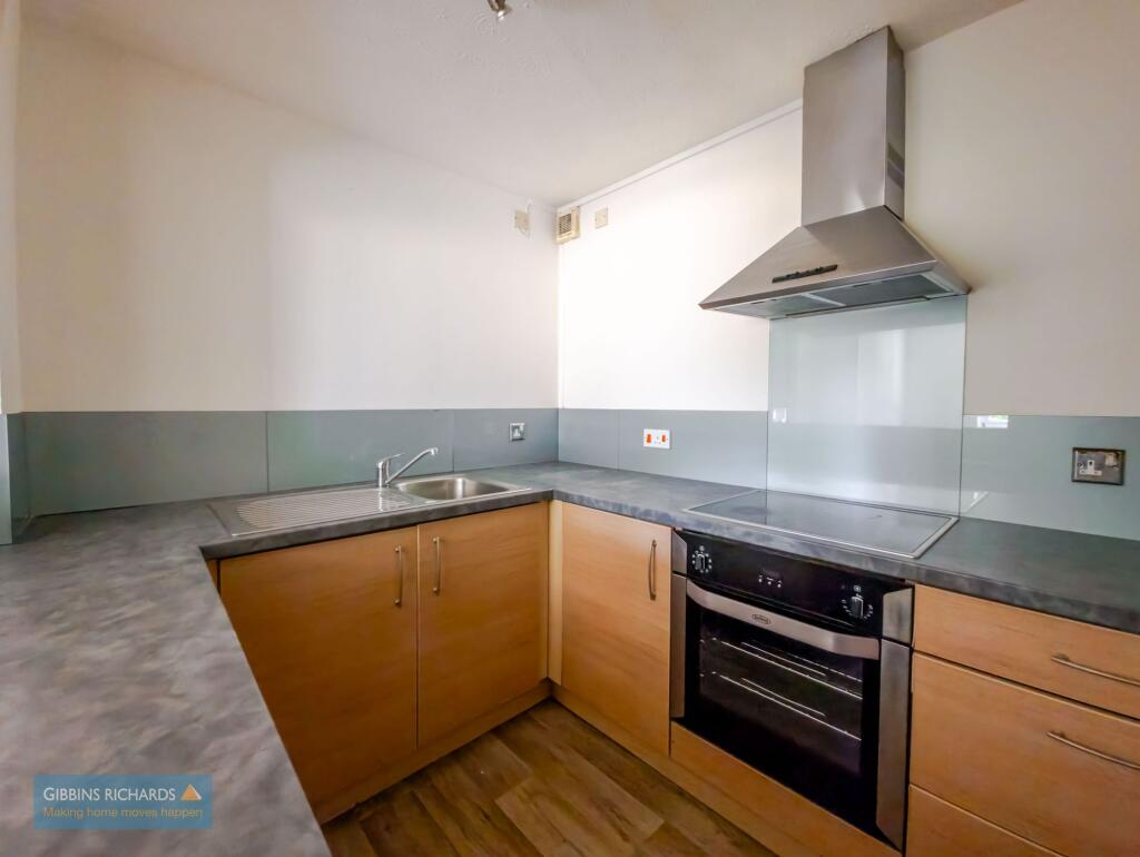 Apartment in Taunton - View 2