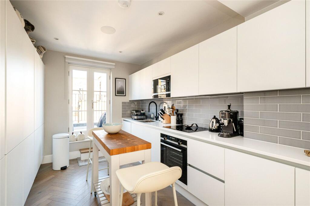 Apartment in London, City of Westminster - More