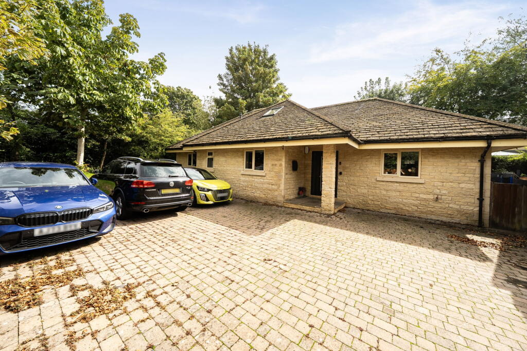 House in Leicester - View 2