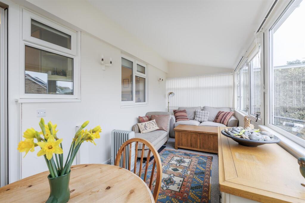 Rider Haggard Lane, Kessingland, Lowestoft photo 4