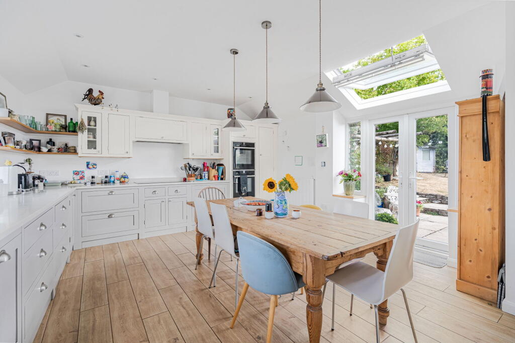 House in South Hams, Brixton - View 2