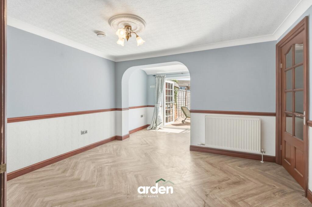 Littlewood Green, Studley, B80 - More