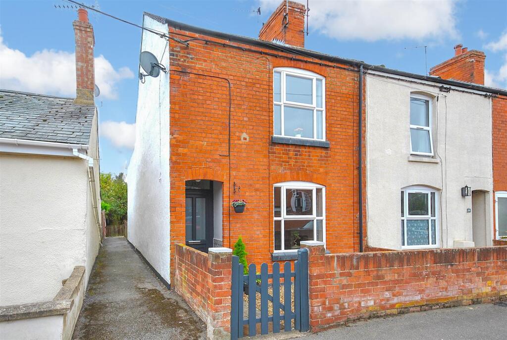 Main image of property: Eastfield Road, Wollaston, Wellingborough
