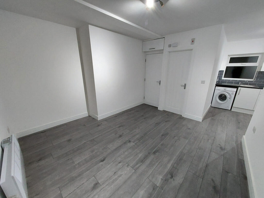 Main image of property: Bromley Road, N17