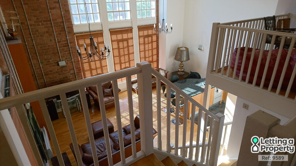 Main image of property: Georges Square, Bristol, BS1 6LB