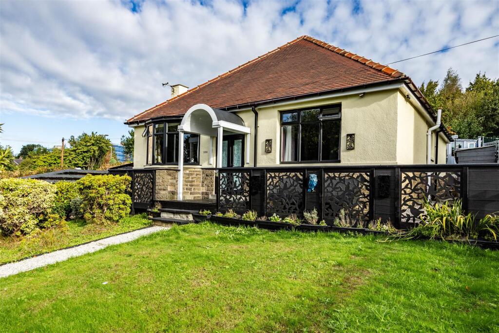 Main image of property: Reinwood Road, Huddersfield