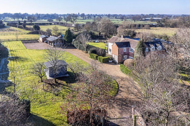 "Nut Tree Farm", Wybunbury Lane, Stapeley, Nantwich photo 3