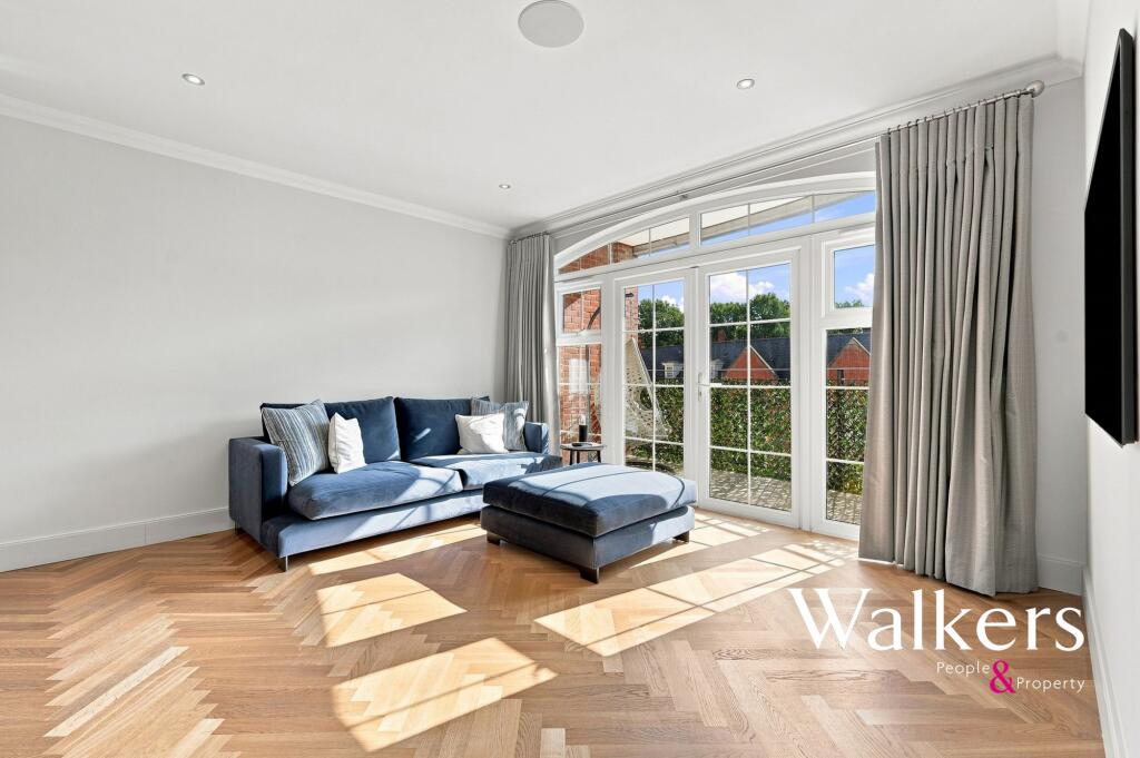Apartment in Chelmsford - View 4