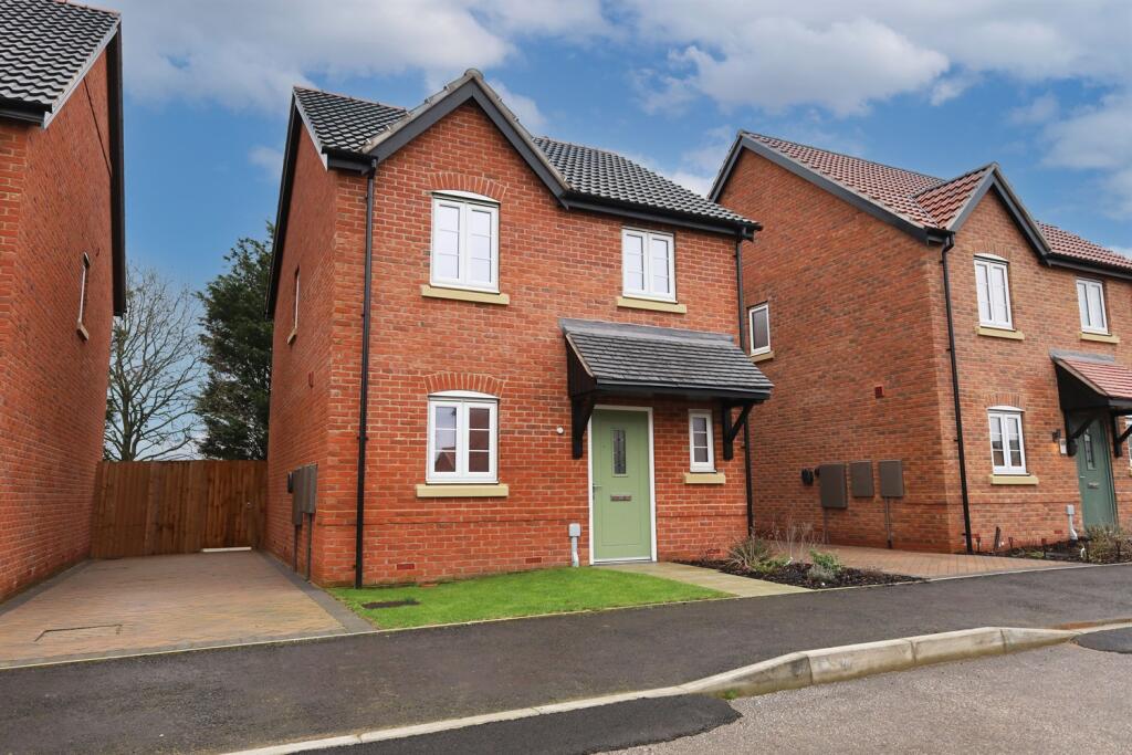 Main image of property: 231 Kings Manor, LN4