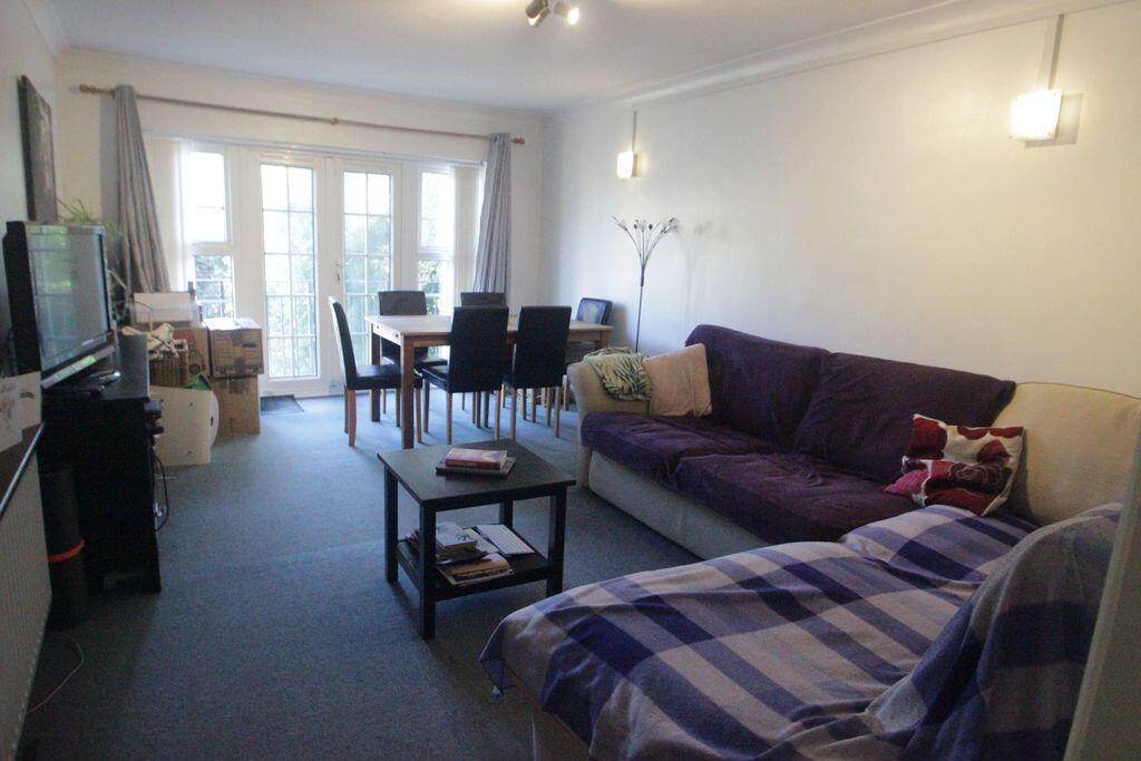 Apartment in Epsom and Ewell, Epsom - View 4
