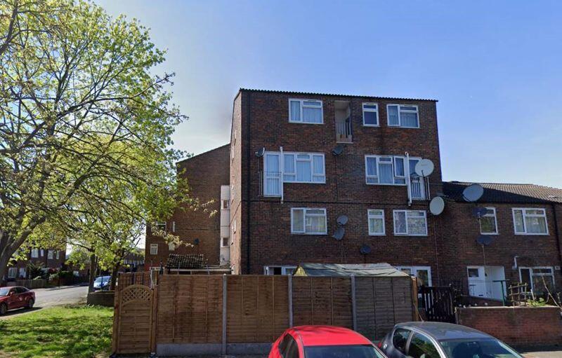 3-bed flat on Union Road, Northolt, £330,000