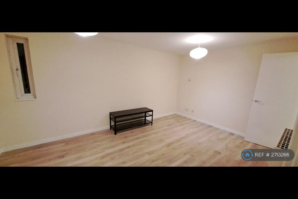 Main image of property: Fishermead, Milton Keynes, MK6