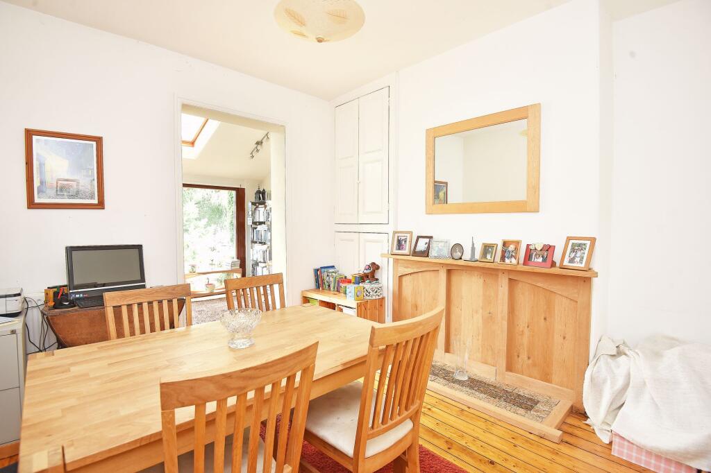 Park Avenue, Knaresborough, HG5 photo 3
