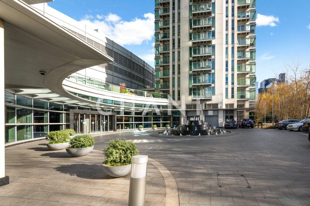 Main image of property: Pan Peninsula Square, London, E14