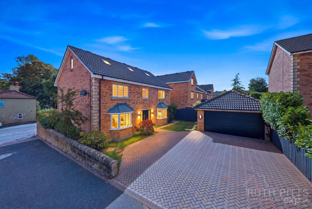 House in Wakefield - View 3