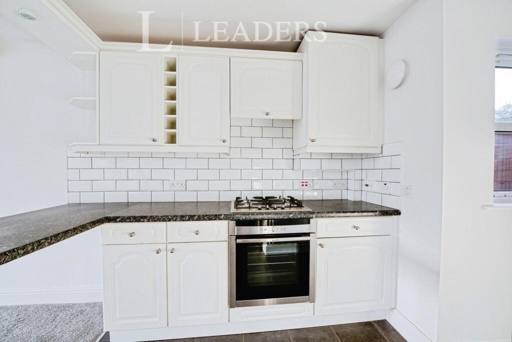 Apartment in Portsmouth - View 5