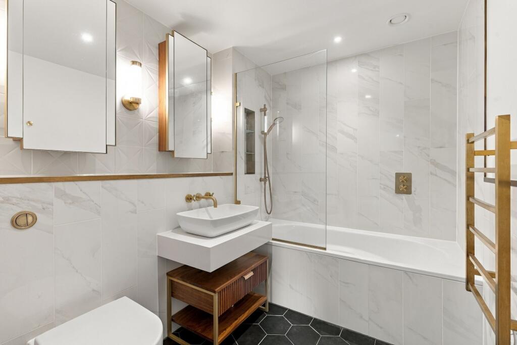 Apartment in London - View 5