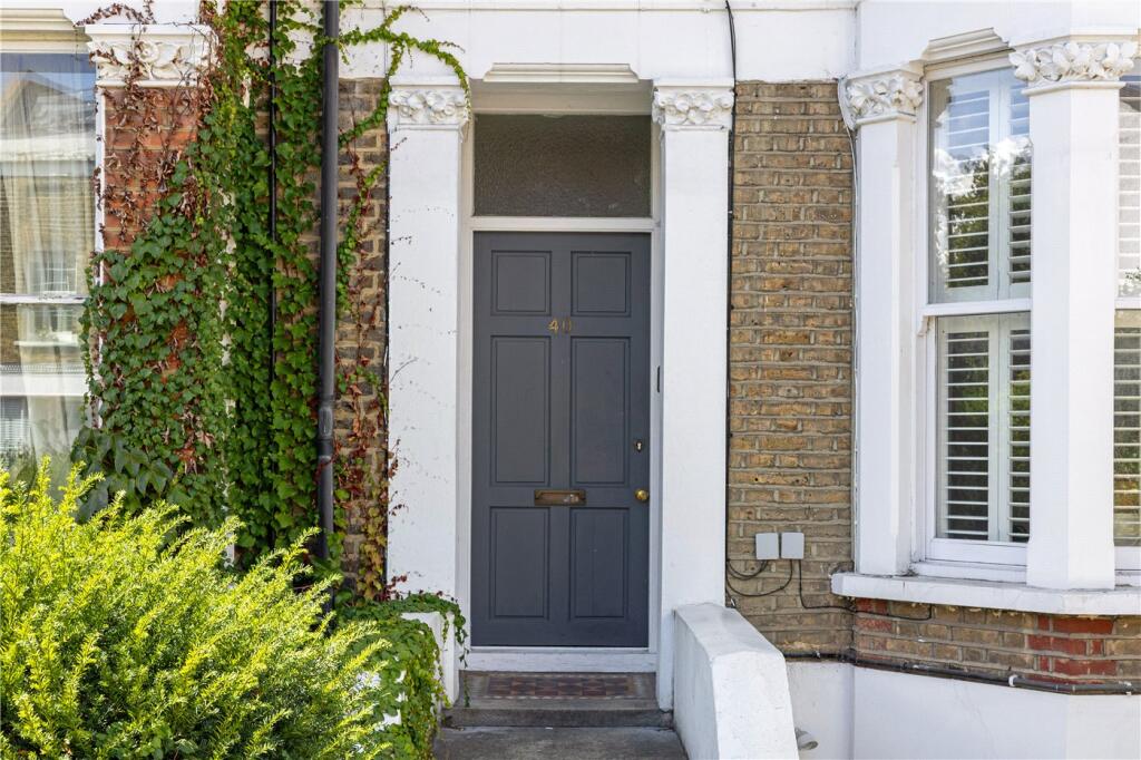 Apartment in London - View 2