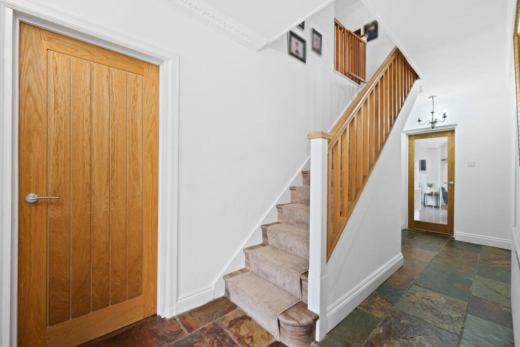 Warkton Lane, Barton Seagrave NN15 - View 4