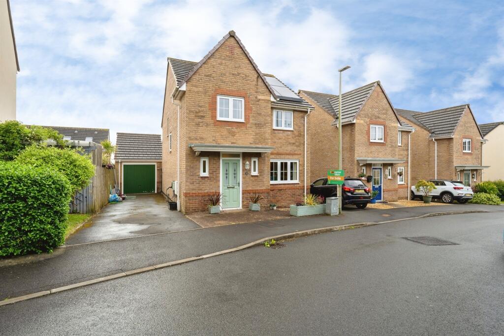 Main image of property: Bryn Uchaf, Bryn, LLANELLI