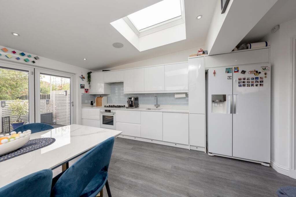 54 Craigour Drive, Edinburgh, EH17 - View 6