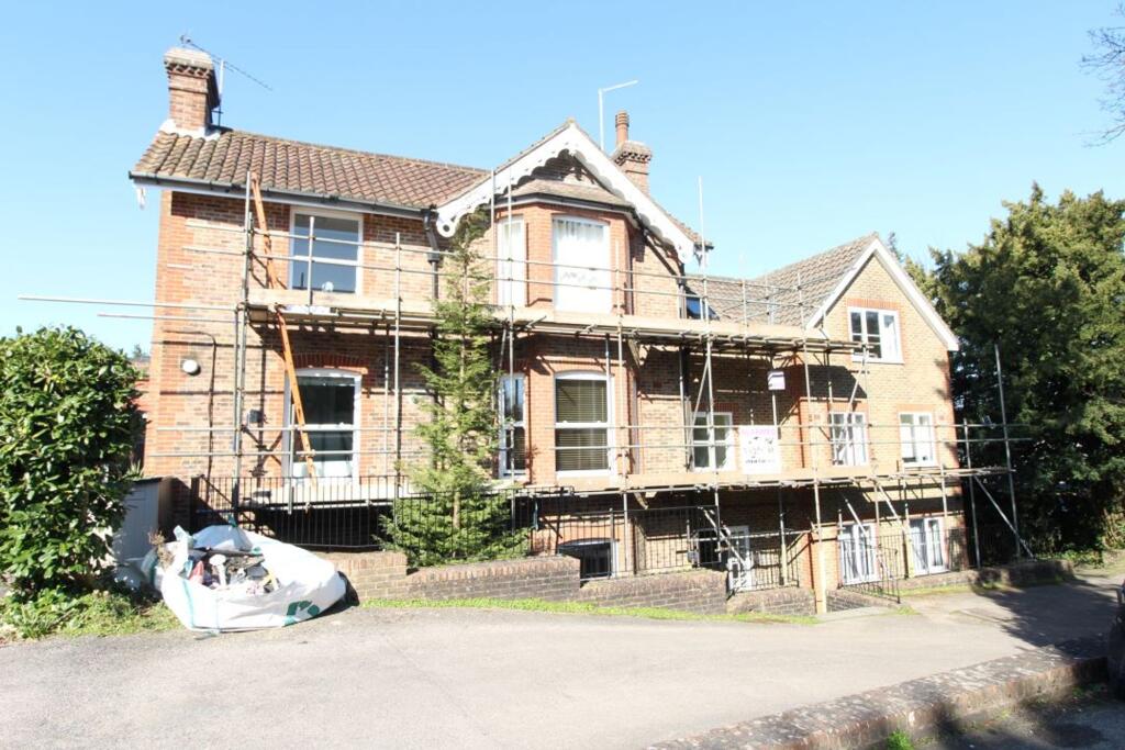 Main image of property: Paddockhall Road, Oakdene Paddockhall Road, RH16