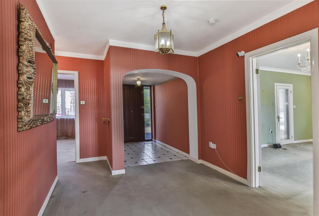 Additional image 26 of Sandbanks Road, Lilliput